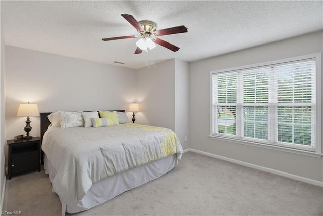 6051 Summer Trace Lane, Winston-salem, NC 27105