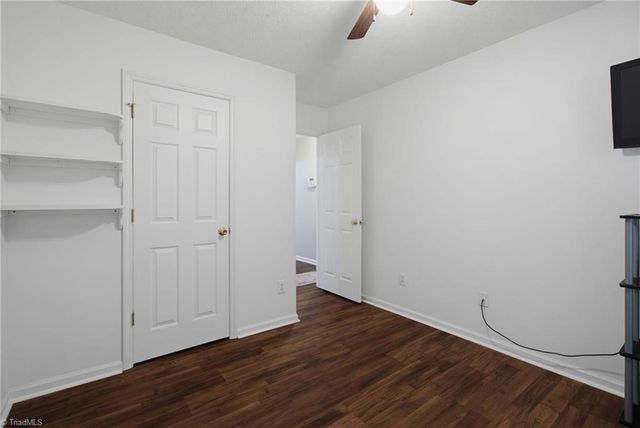 6051 Summer Trace Lane, Winston-salem, NC 27105