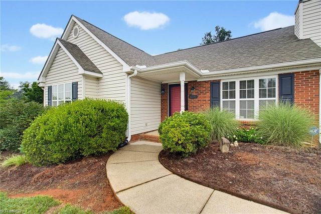 6051 Summer Trace Lane, Winston-salem, NC 27105