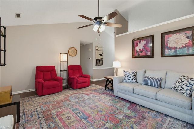 6051 Summer Trace Lane, Winston-salem, NC 27105