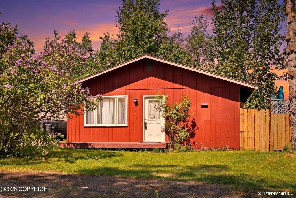 2425 W 67th Avenue, Anchorage, AK 99502