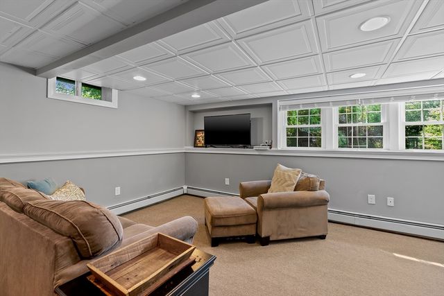 14 Sunset Drive, Northborough, MA 01532