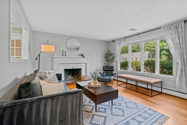 14 Sunset Drive, Northborough, MA 01532