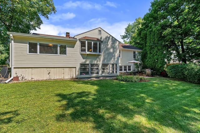 14 Sunset Drive, Northborough, MA 01532
