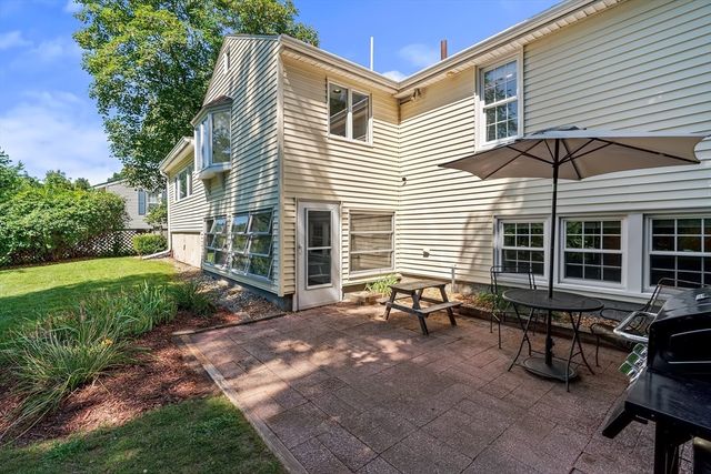 14 Sunset Drive, Northborough, MA 01532