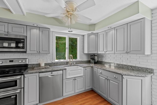 14 Sunset Drive, Northborough, MA 01532