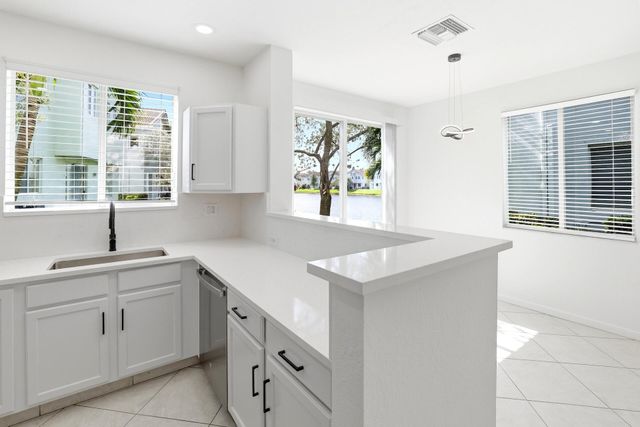 3068 Laurel Ridge Circle, Riviera Beach, FL 33404