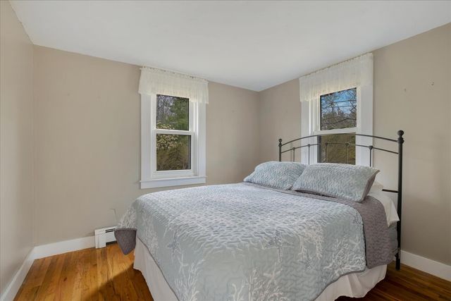 61 Old Phinneys Lane, Barnstable, MA 02630