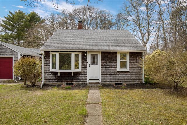 61 Old Phinneys Lane, Barnstable, MA 02630