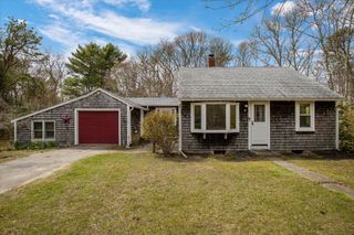 61 Old Phinneys Lane, Barnstable, MA 02630