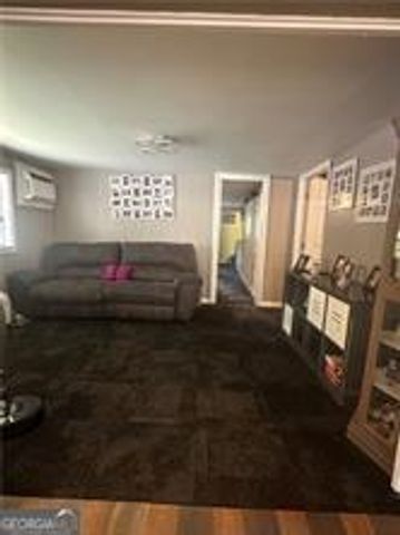 123 Spring Street, Stockbridge, GA 30281