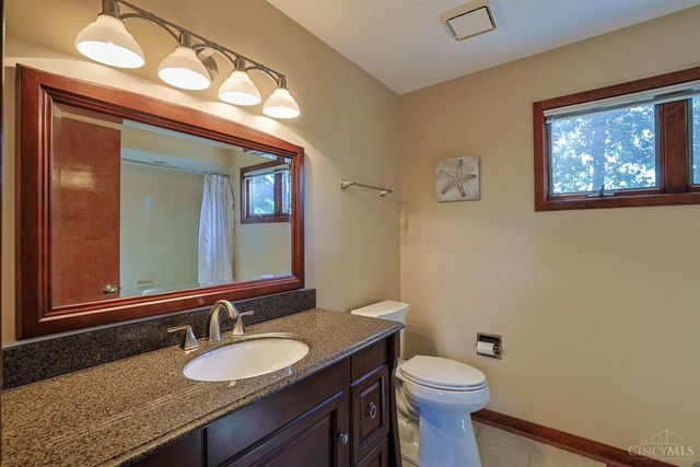 116 Bentwood Court, Blue Ash, OH 45241
