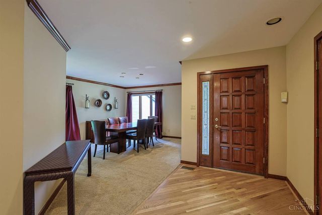 116 Bentwood Court, Blue Ash, OH 45241
