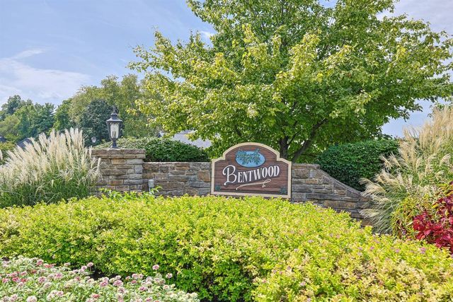 116 Bentwood Court, Blue Ash, OH 45241