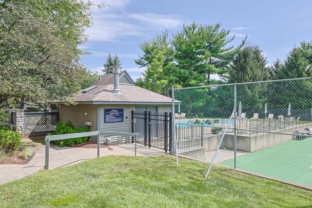 116 Bentwood Court, Blue Ash, OH 45241