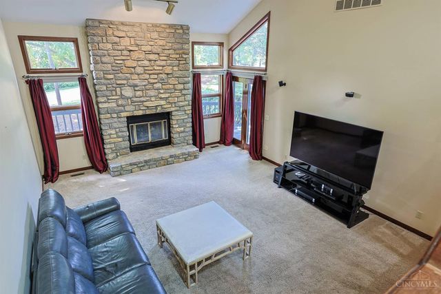116 Bentwood Court, Blue Ash, OH 45241