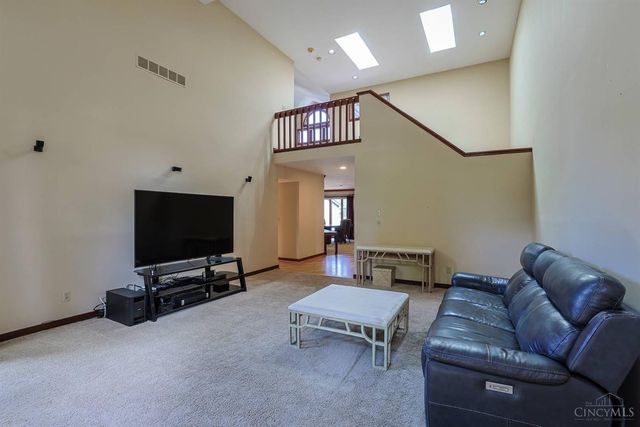 116 Bentwood Court, Blue Ash, OH 45241