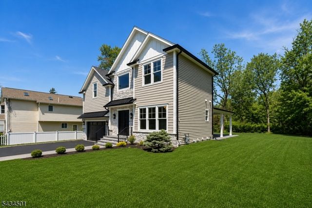 60 W Hobart Gap Rd, Livingston Twp., NJ 07039