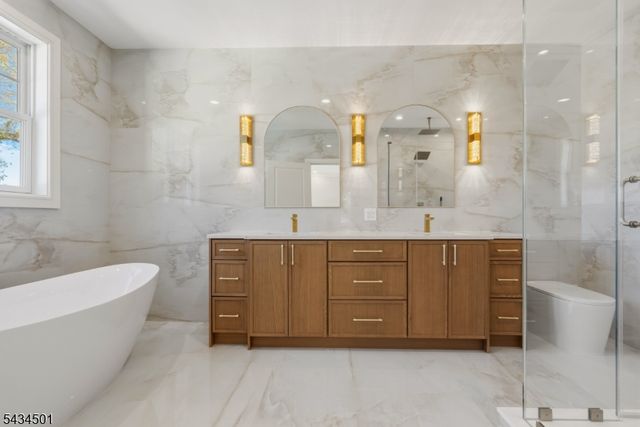 60 W Hobart Gap Rd, Livingston Twp., NJ 07039