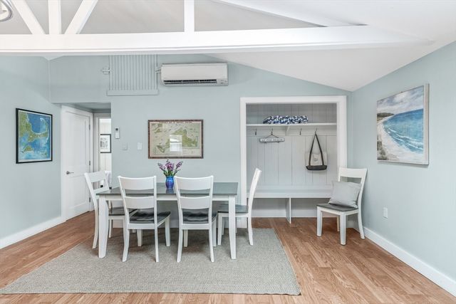 3 Kims Way, Oak Bluffs, MA 02557