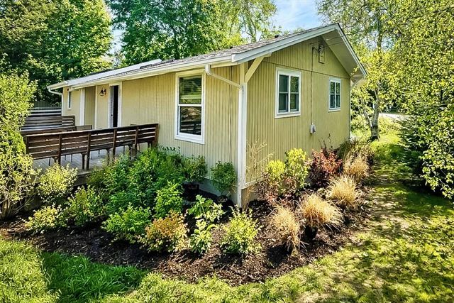 3 Kims Way, Oak Bluffs, MA 02557