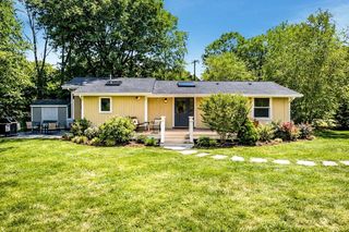 3 Kims Way, Oak Bluffs, MA 02557