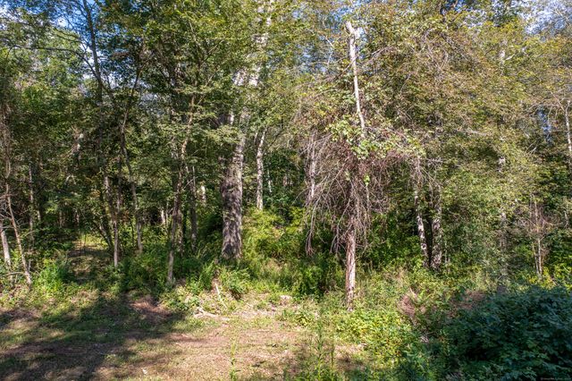 Bennett Pond Road, Canterbury, CT 06331