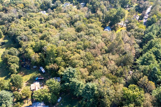 Bennett Pond Road, Canterbury, CT 06331