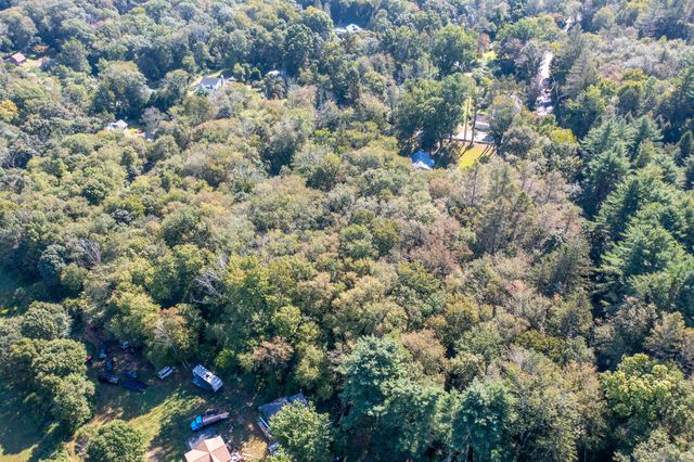 Bennett Pond Road, Canterbury, CT 06331