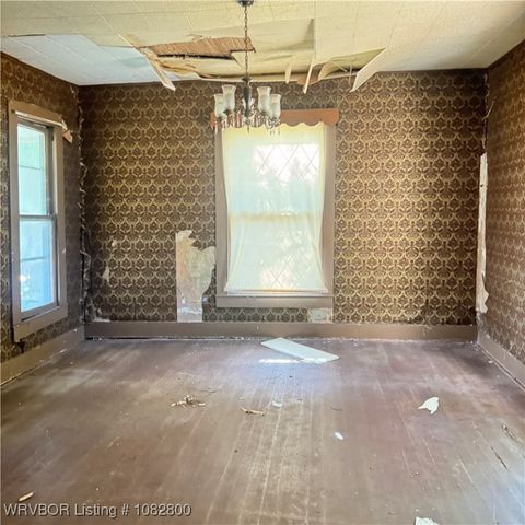 220 Fayetteville Road, Van Buren, AR 72956