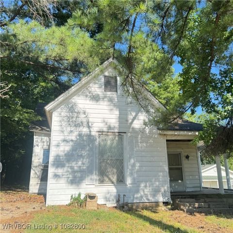220 Fayetteville Road, Van Buren, AR 72956