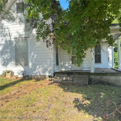 220 Fayetteville Road, Van Buren, AR 72956
