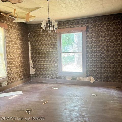 220 Fayetteville Road, Van Buren, AR 72956