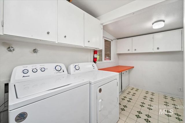 1402 S Brooklawn, Boise, ID 83709