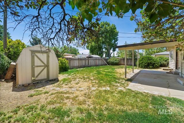 1402 S Brooklawn, Boise, ID 83709
