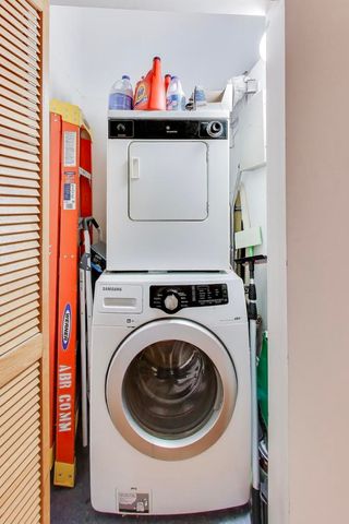 1250 W Van Buren Street 607, Chicago, IL 60607