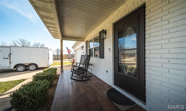 19590 Lilly Lane, Waynesville, MO 65583