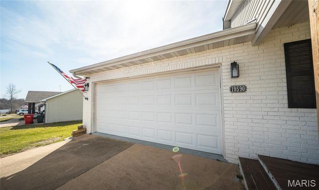 19590 Lilly Lane, Waynesville, MO 65583