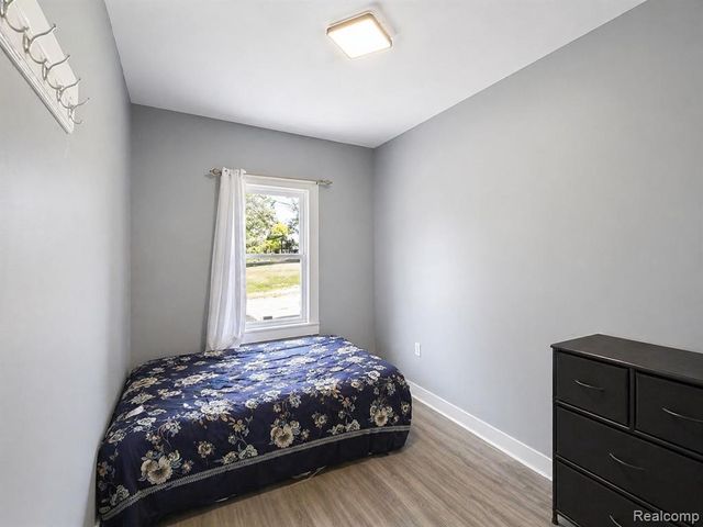 2415 Mclean Street, Hamtramck, MI 48212