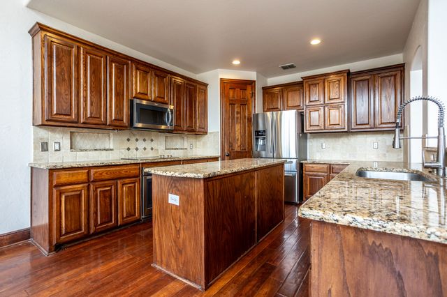 3300 Nottingham Drive, Mckinney, TX 75072