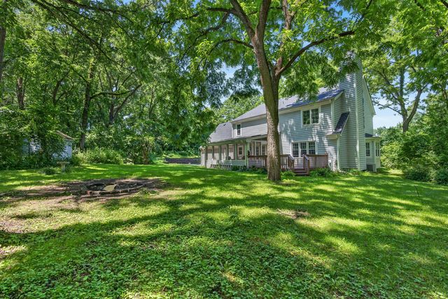4N869 Black Willow Drive, St. Charles, IL 60175