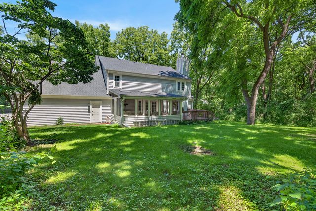 4N869 Black Willow Drive, St. Charles, IL 60175