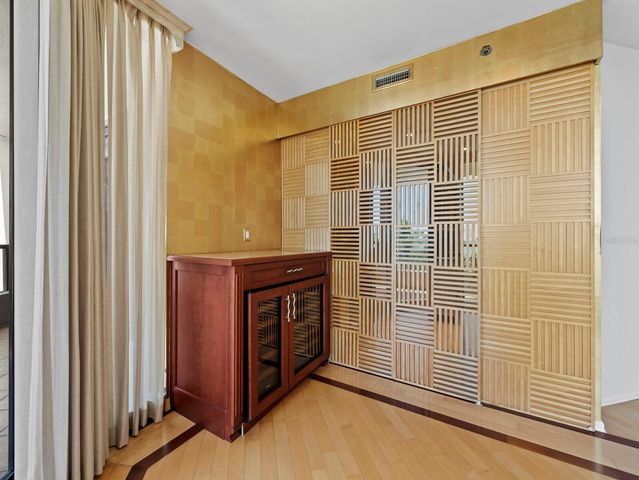 1211 GULF OF MEXICO DRIVE 109, Longboat Key, FL 34228