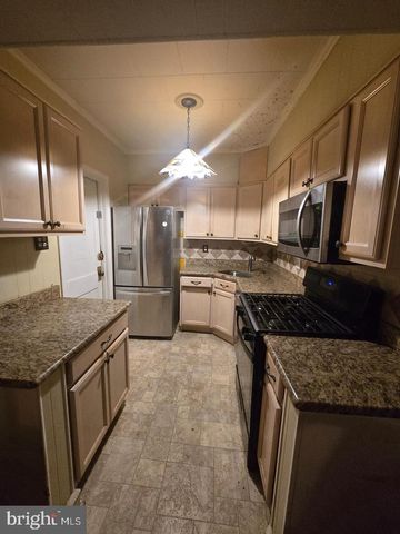 2211 MELVIN ST, Philadelphia, PA 19131