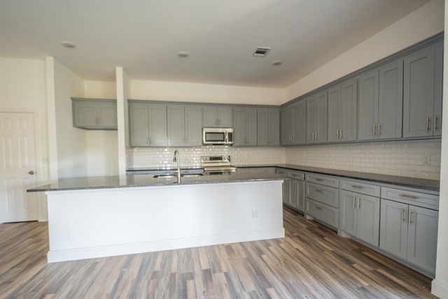 1408 Spinnaker Lane, Azle, TX 76020