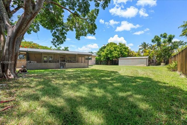 27305 SW 162nd Ct, Homestead, FL 33031