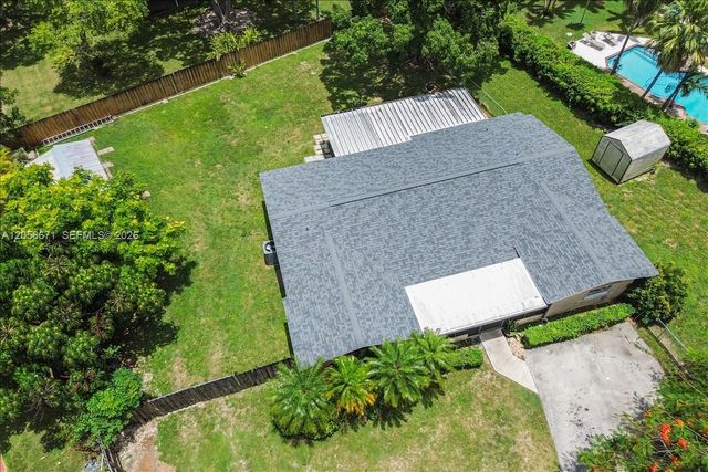 27305 SW 162nd Ct, Homestead, FL 33031