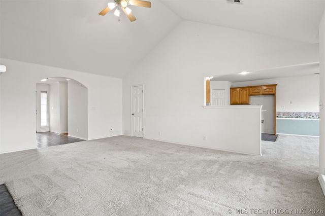 8515 N 102ND East Avenue, Owasso, OK 74055