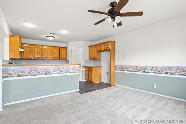 8515 N 102ND East Avenue, Owasso, OK 74055