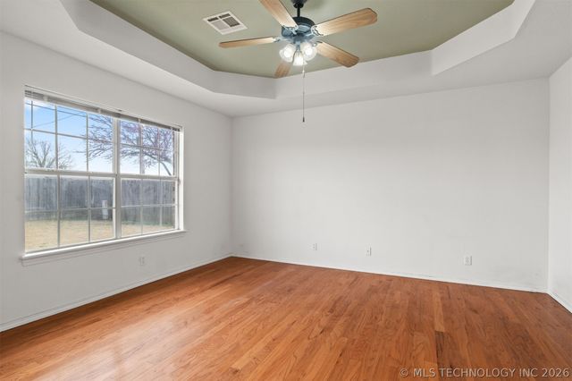 8515 N 102ND East Avenue, Owasso, OK 74055